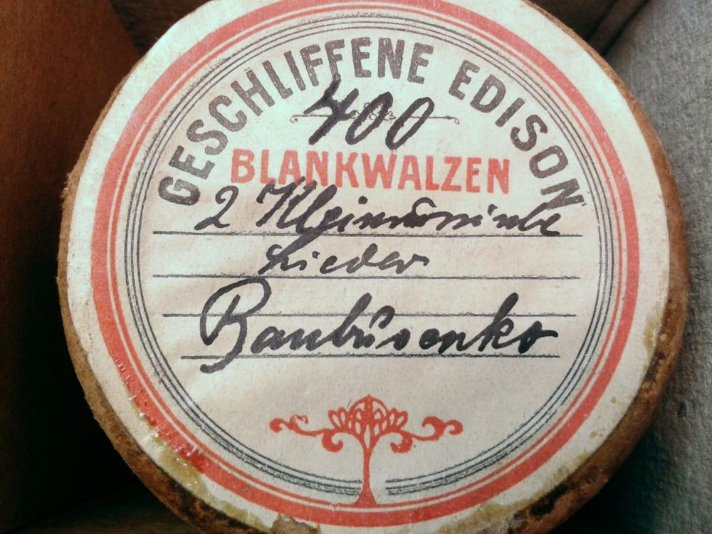 "2 Kleinrussische Lieder: a) mit Balalaika, b) solo"