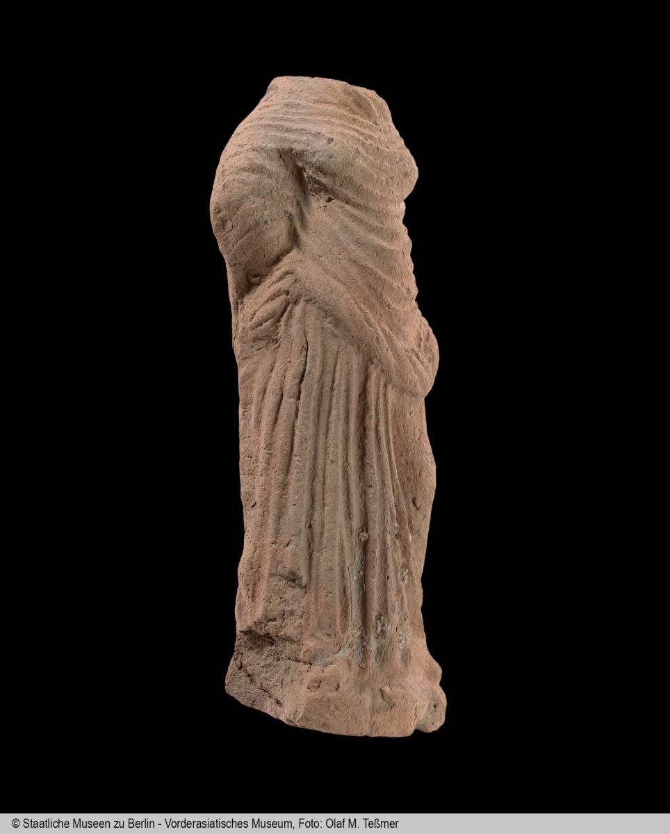 Weibliche Gewandstatuette