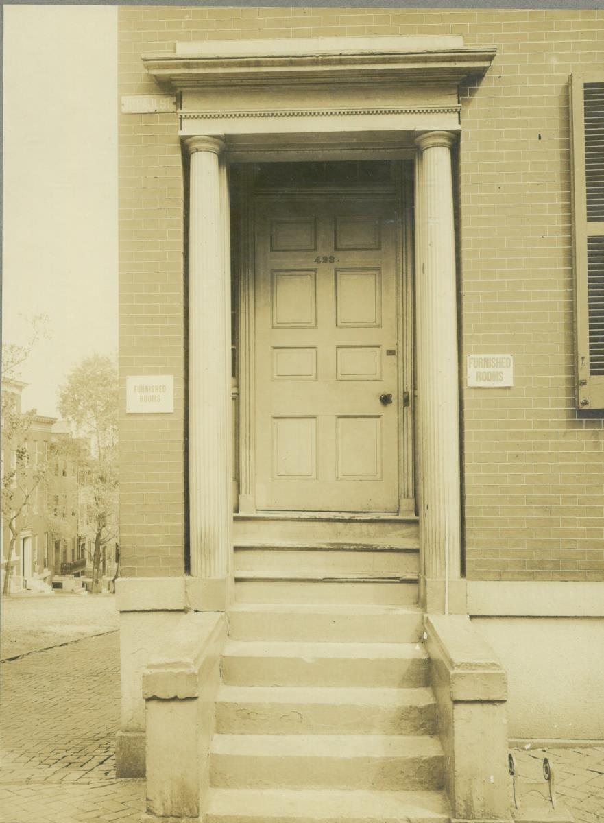 Baltimore, 423, Saint Paul's Street, Hauseingang