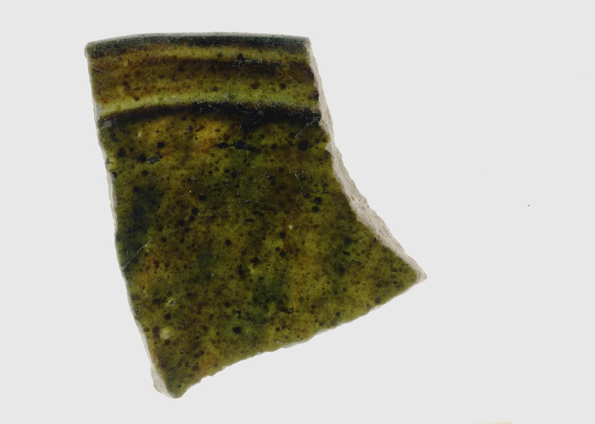 Tiefer Teller oder Schale, Fragment