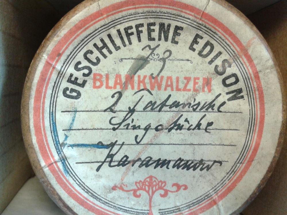 "2 Volkslieder: a) Liebeslied, b) Abschiedslied"