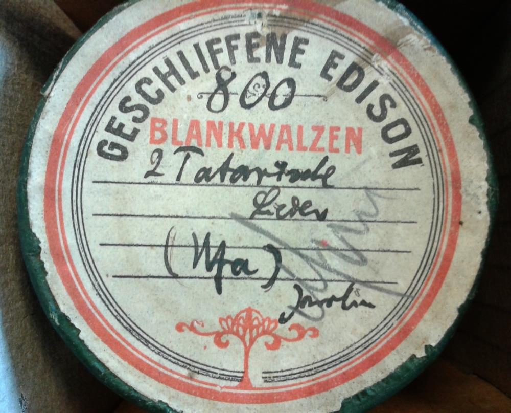 "2 tatarische Lieder: a) Abenteuer, b) Soldatenlied"