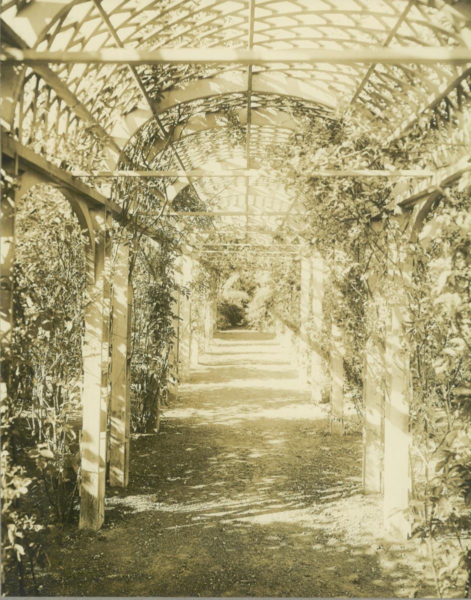 Danvers, Francis Peabody House, "The Lindens", Garten