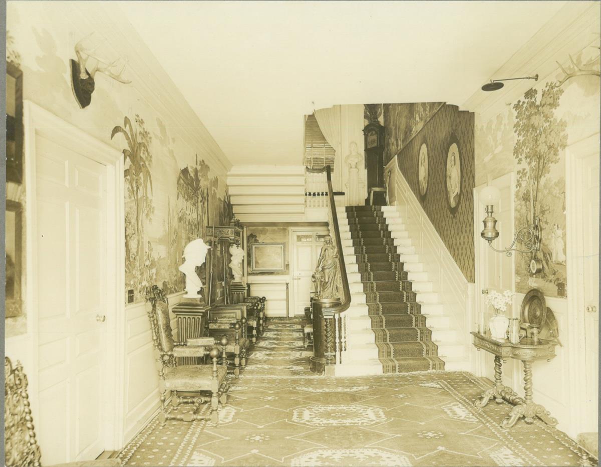 Danvers, Francis Peabody House, "The Lindens", Treppe