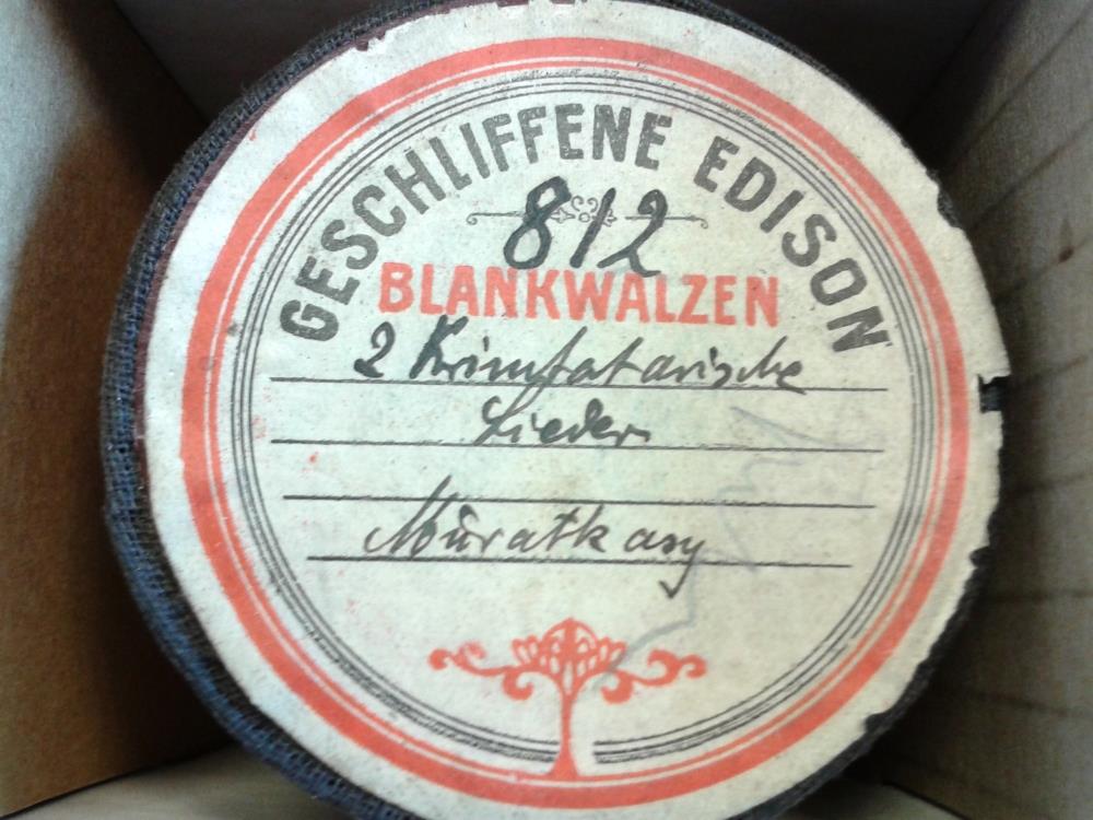 "2 Krimtatarische Lieder: a) Räuberlied, b) Bitte um ein gutes Weinjahr"