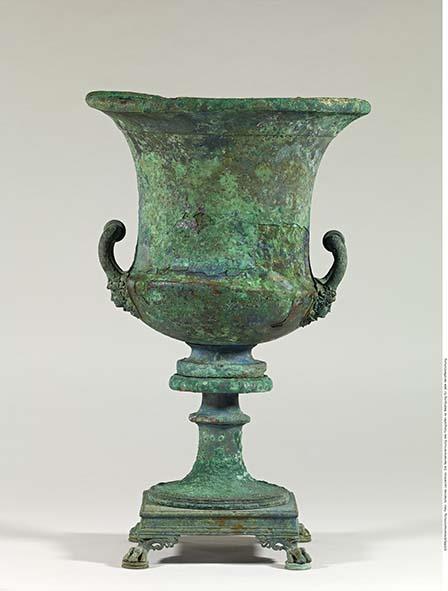 Römischer Kelchkrater mit Untersatz