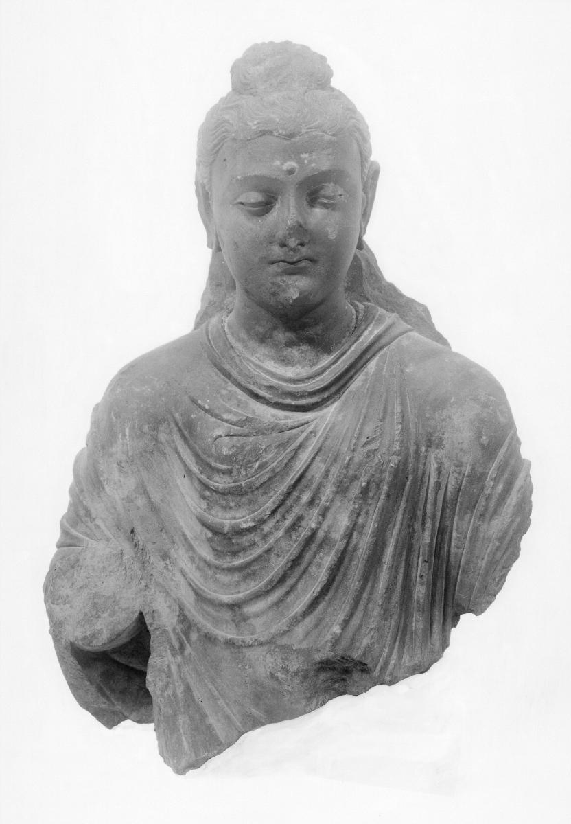 Stehender Buddha in Schutzgeste (abhaya-mudra) (Fragment)