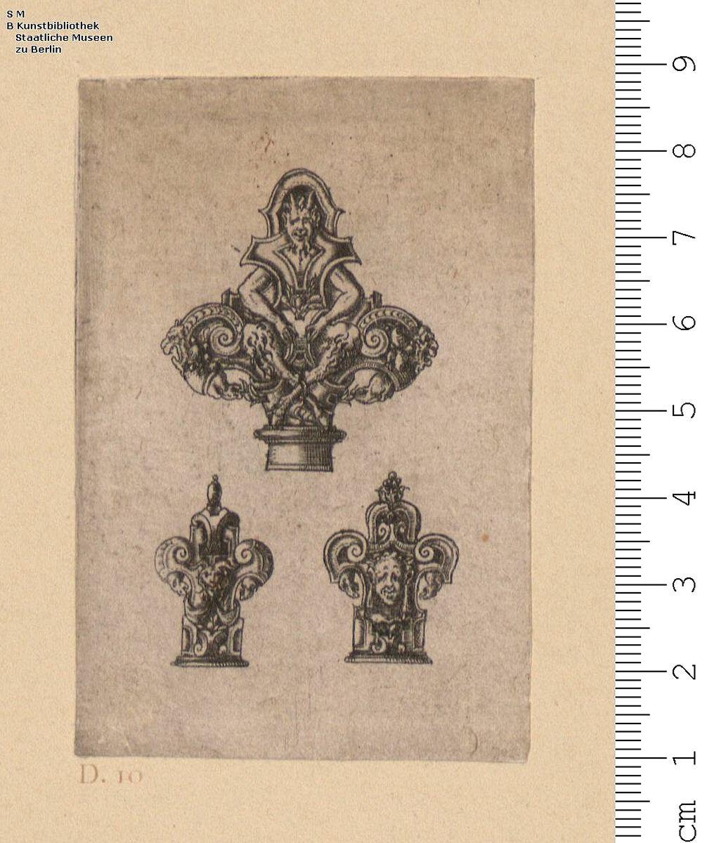 (3) Anhänger mit Edelsteinen in Umrahmung von Rollwerk und Figuren