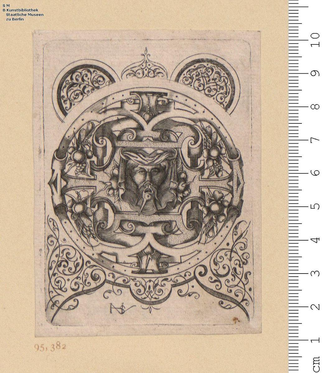 Rund mit Satyrmaske  in Rollwerk