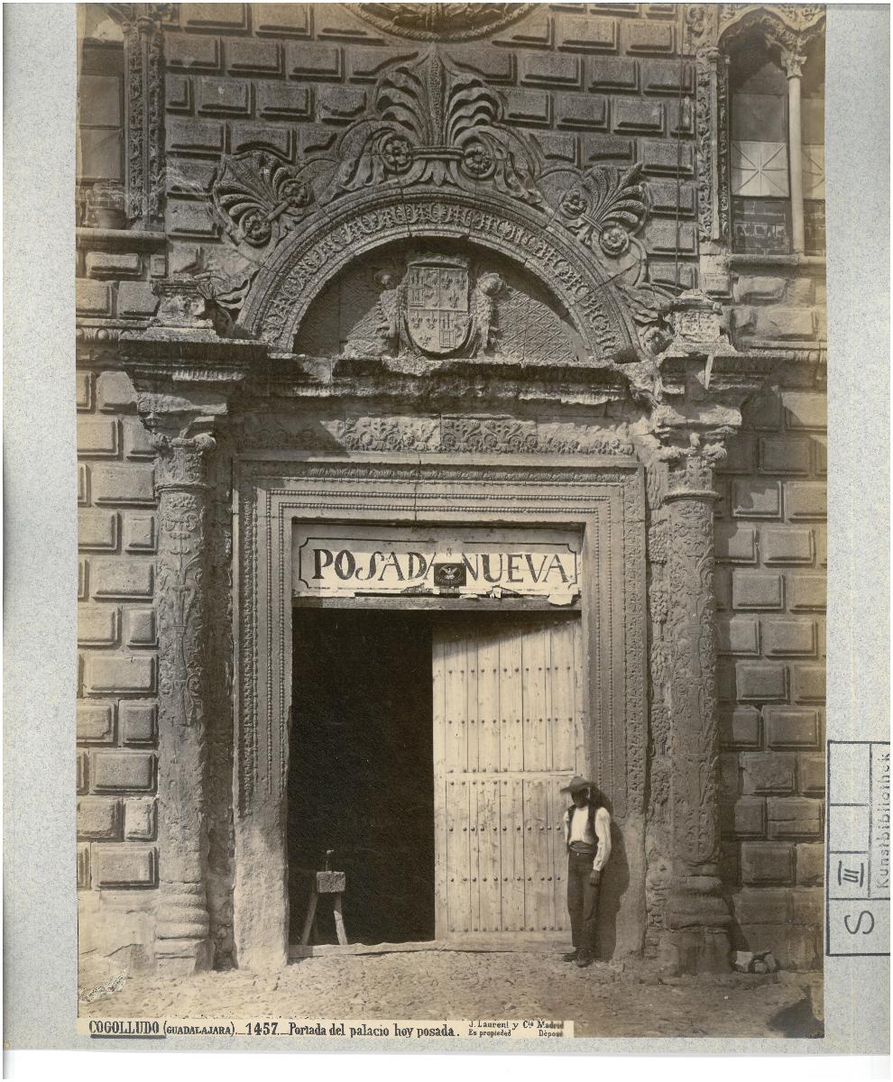Guadalajara, Cogolludo, Palacio de los Duques de Medinaceli, Portal