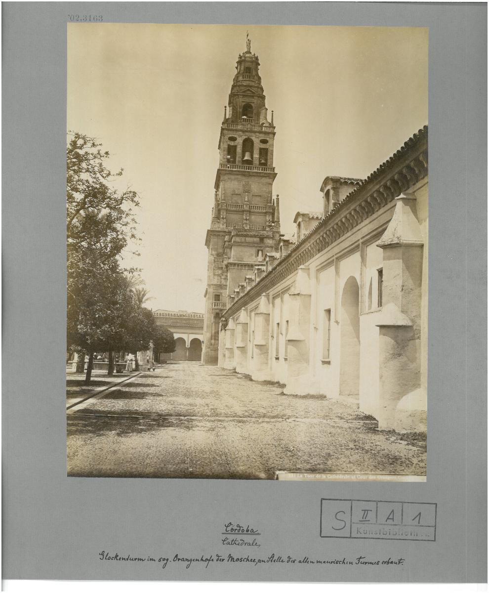 Córdoba, Moschee, Glockenturm und Orangenhof