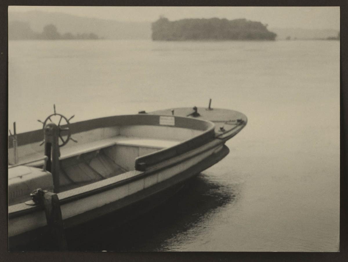 Boot auf der Elbe bei Gauernitz