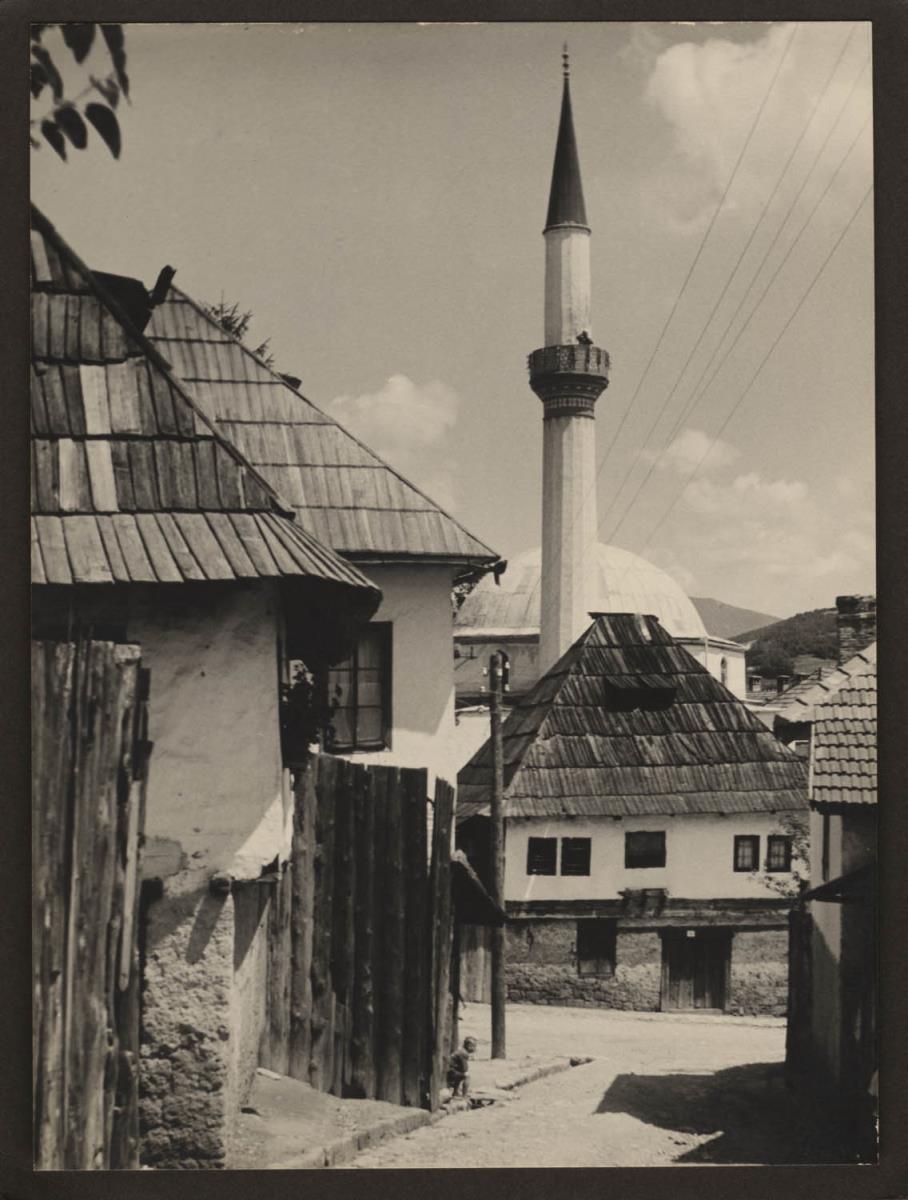 Minarett im Dorf