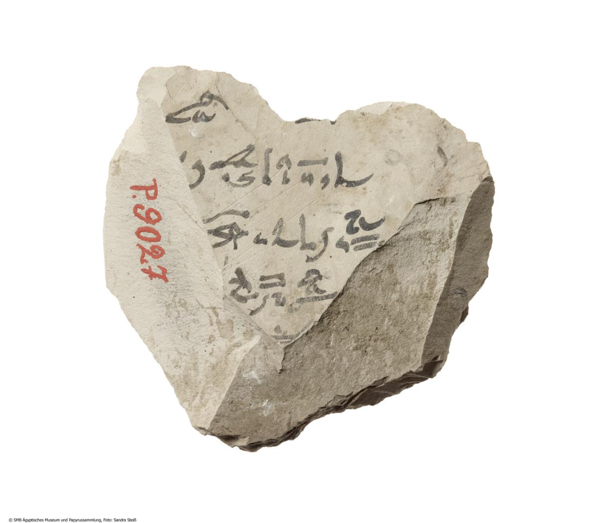 Hieratisches Ostrakon mit einem Hymnus