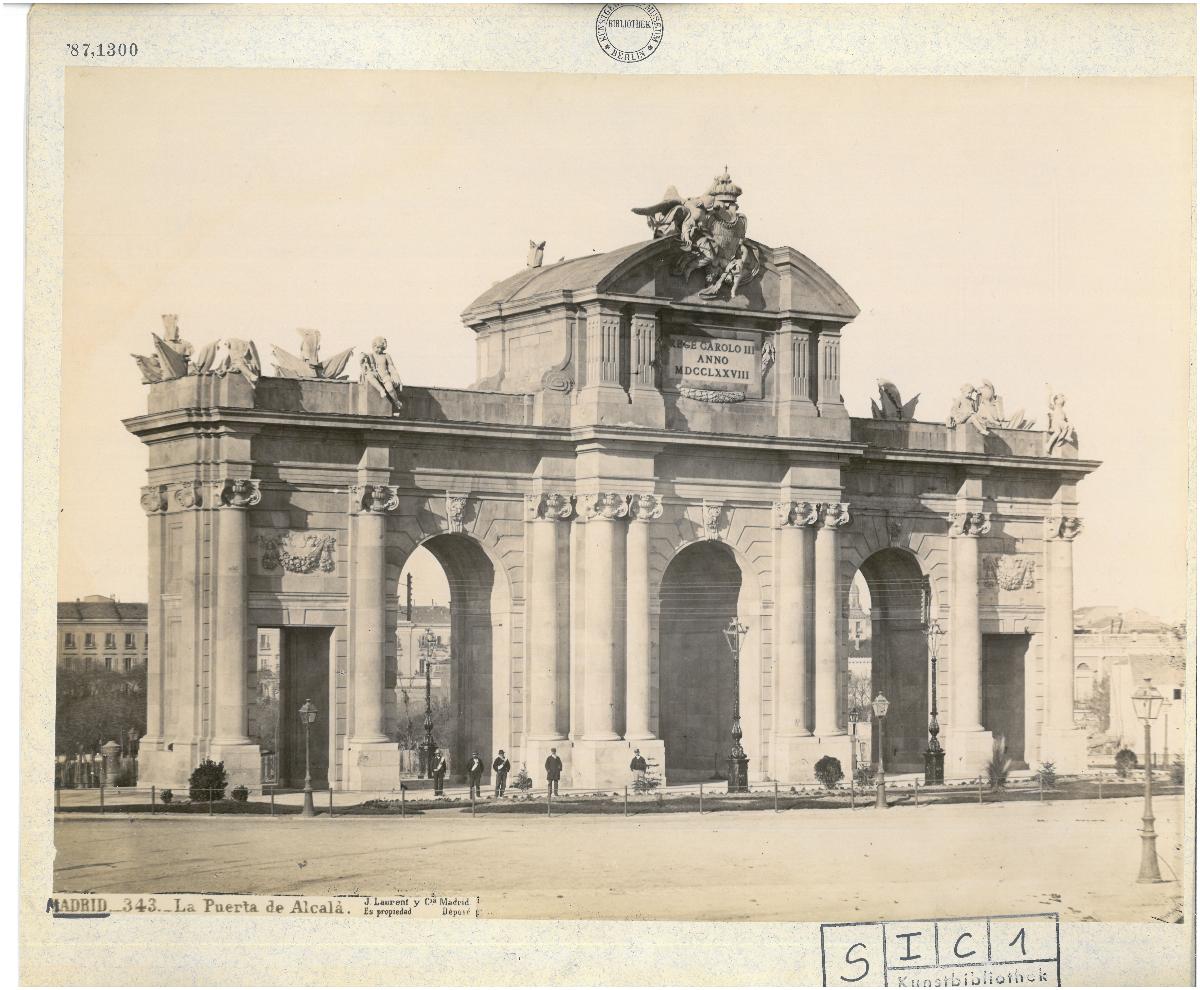 Madrid, Puerta de Alcalá