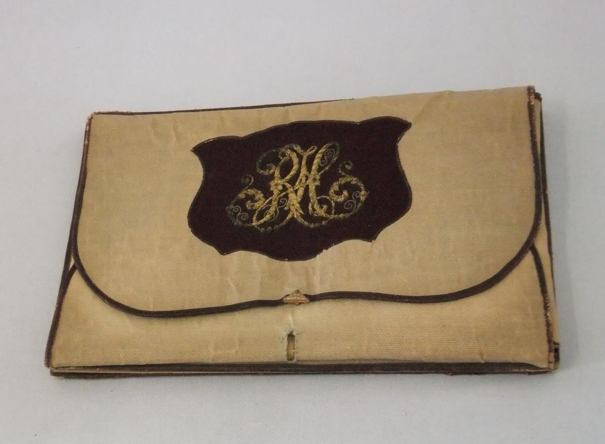 Monogramm "RH"