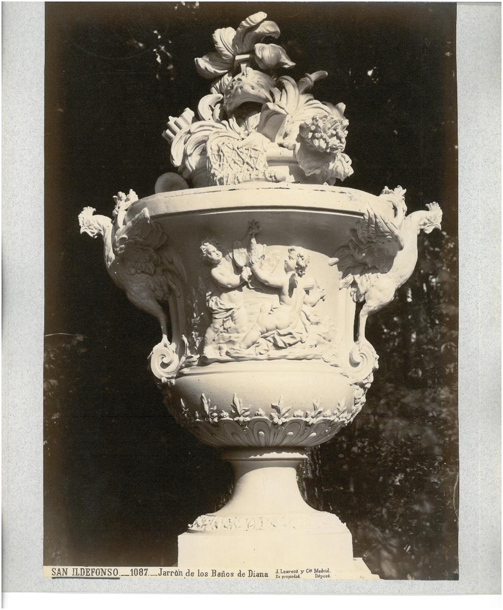Segovia, La Granja de San Ildefonso, Park, Brunnen Baños de Diana, Vase