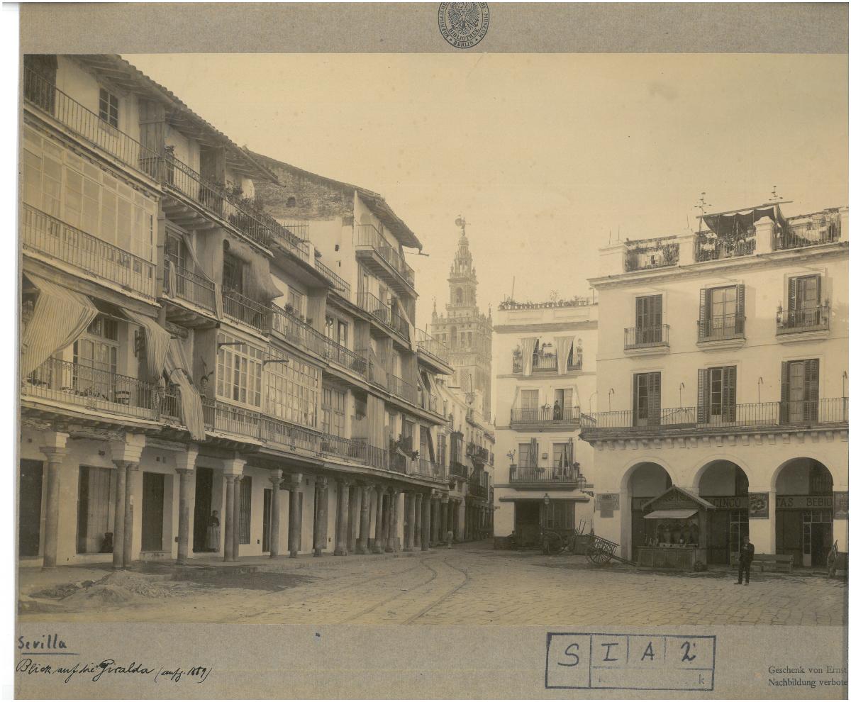 Sevilla, Blick aud die Giralda von Plaza de la Constitución aus