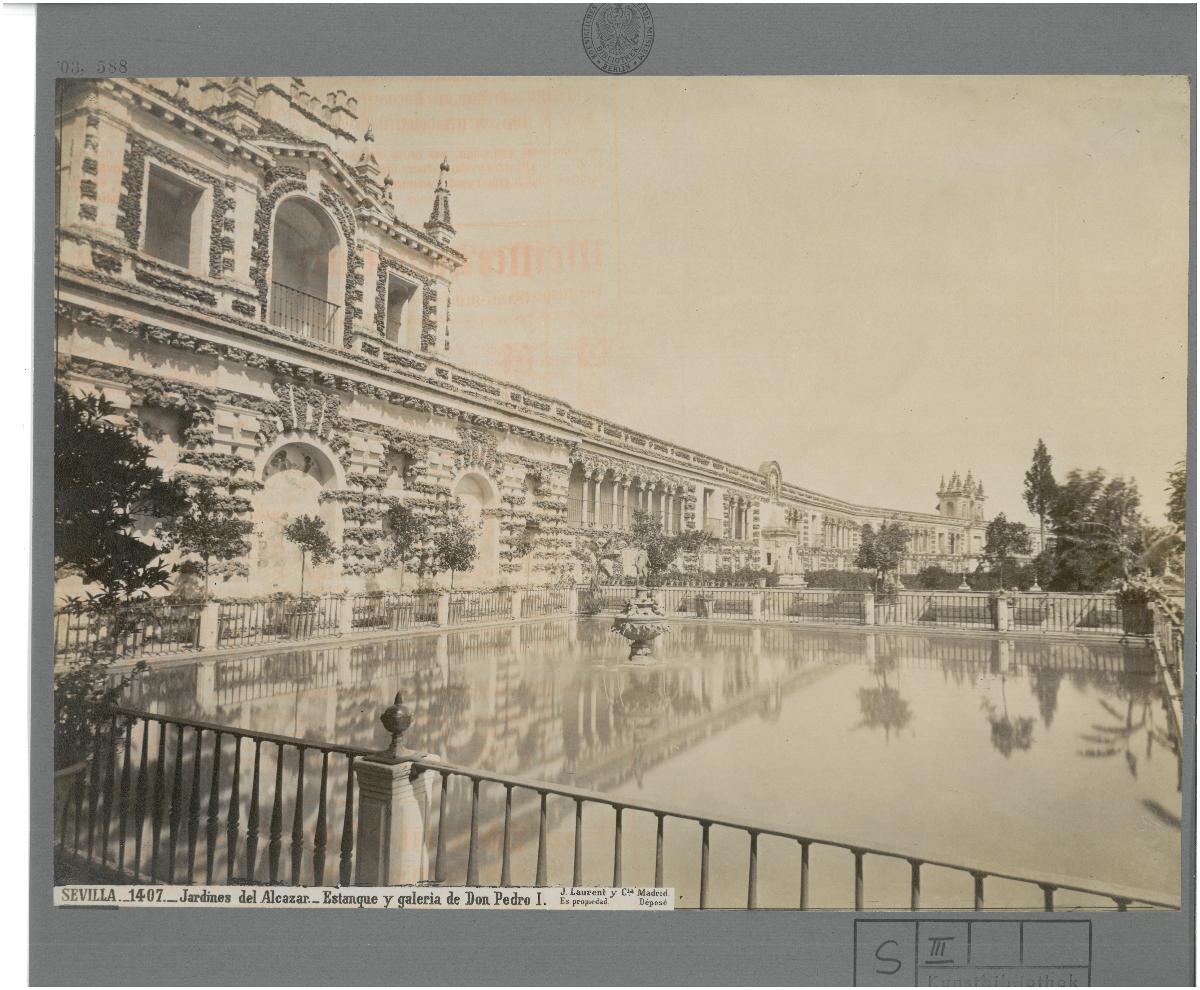 Sevilla, Gartenanlage, Teich und Peter des Grausamens Galerie