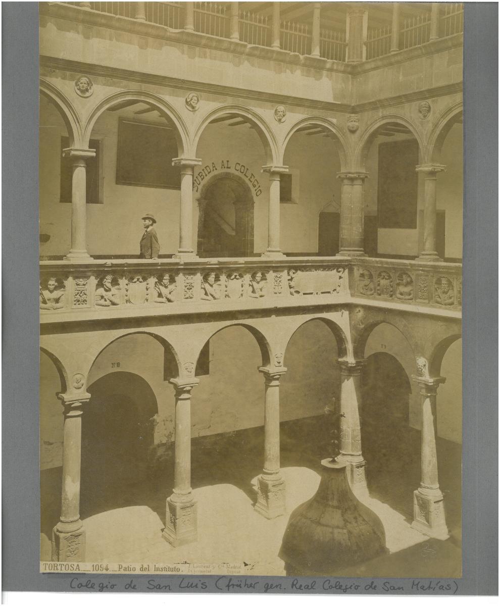 Tortosa, Gymnasium, Innenhof