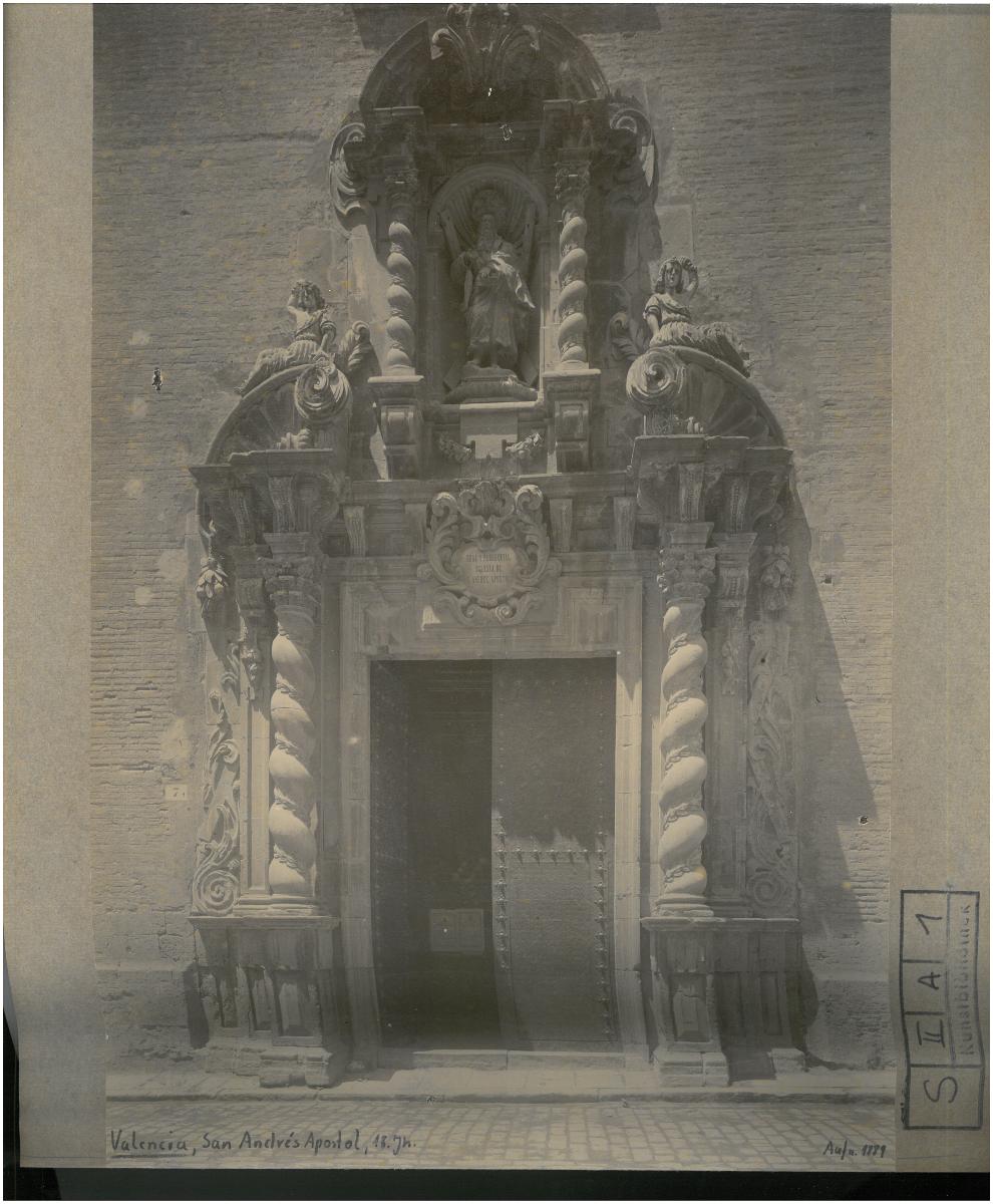Valencia, Kirche San Andrés Apóstol, Portal