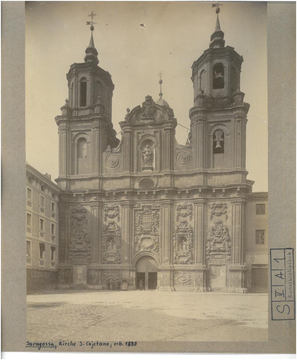 Zaragoza, Kirche Santa Isabel y San Cayetano, Fassade