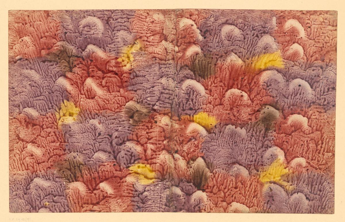 Kleisterpapier mit Verdrängungsdekor (Wolkenmarmor)