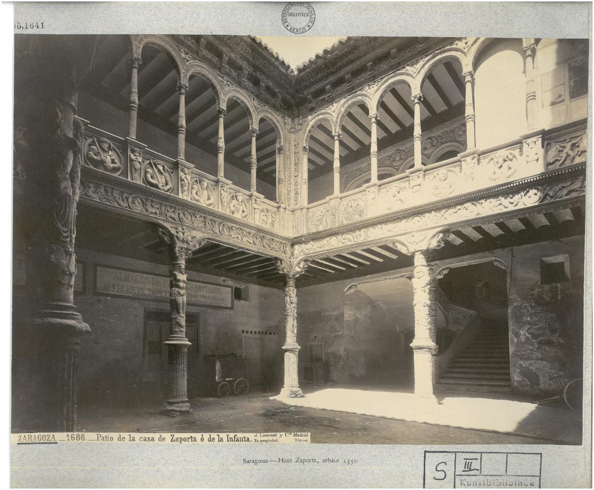 Zaragoza, Palast von Gabriel Zaporta, Innenhof