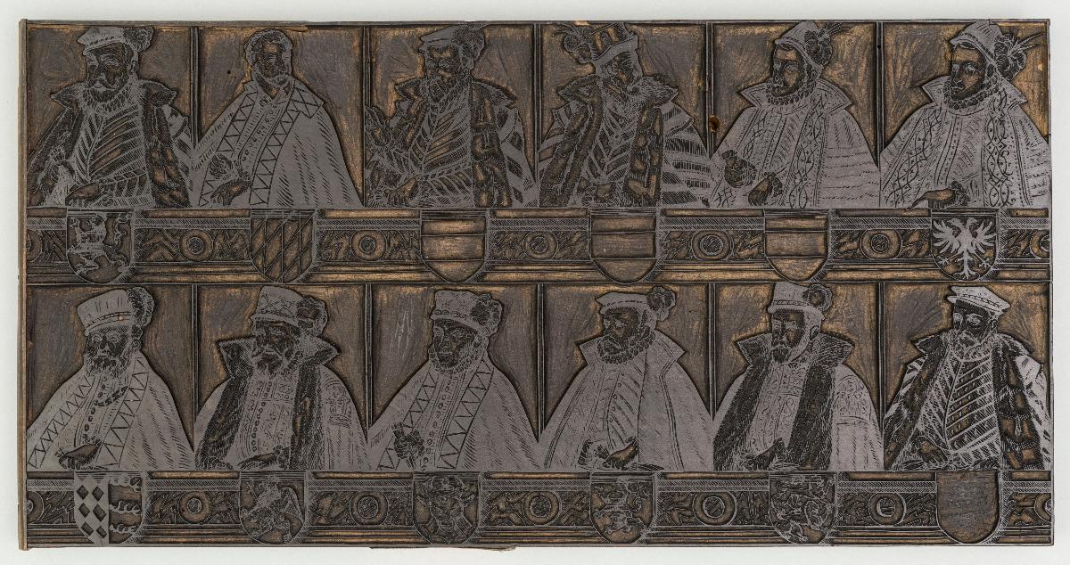 12 Herrscherbildnisse mit Wappen