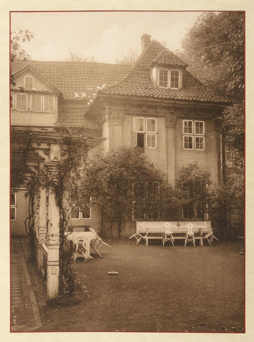 Ludolfstrasse 19, Gartenseite (aus dem Album "Hamburg: Land und Leute der Niederelbe")