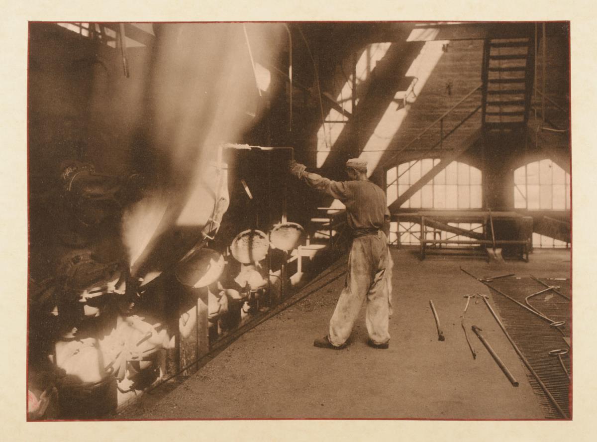 Gaswerk Tiefstack. Retortenbatterie (aus dem Album "Hamburg: Land und Leute der Niederelbe")