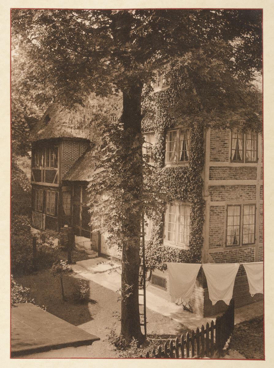Blankenese. Haus im Grund (aus dem Album "Hamburg: Land und Leute der Niederelbe")