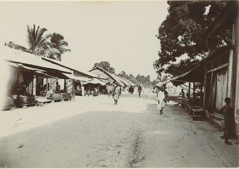 Einkaufsstraße