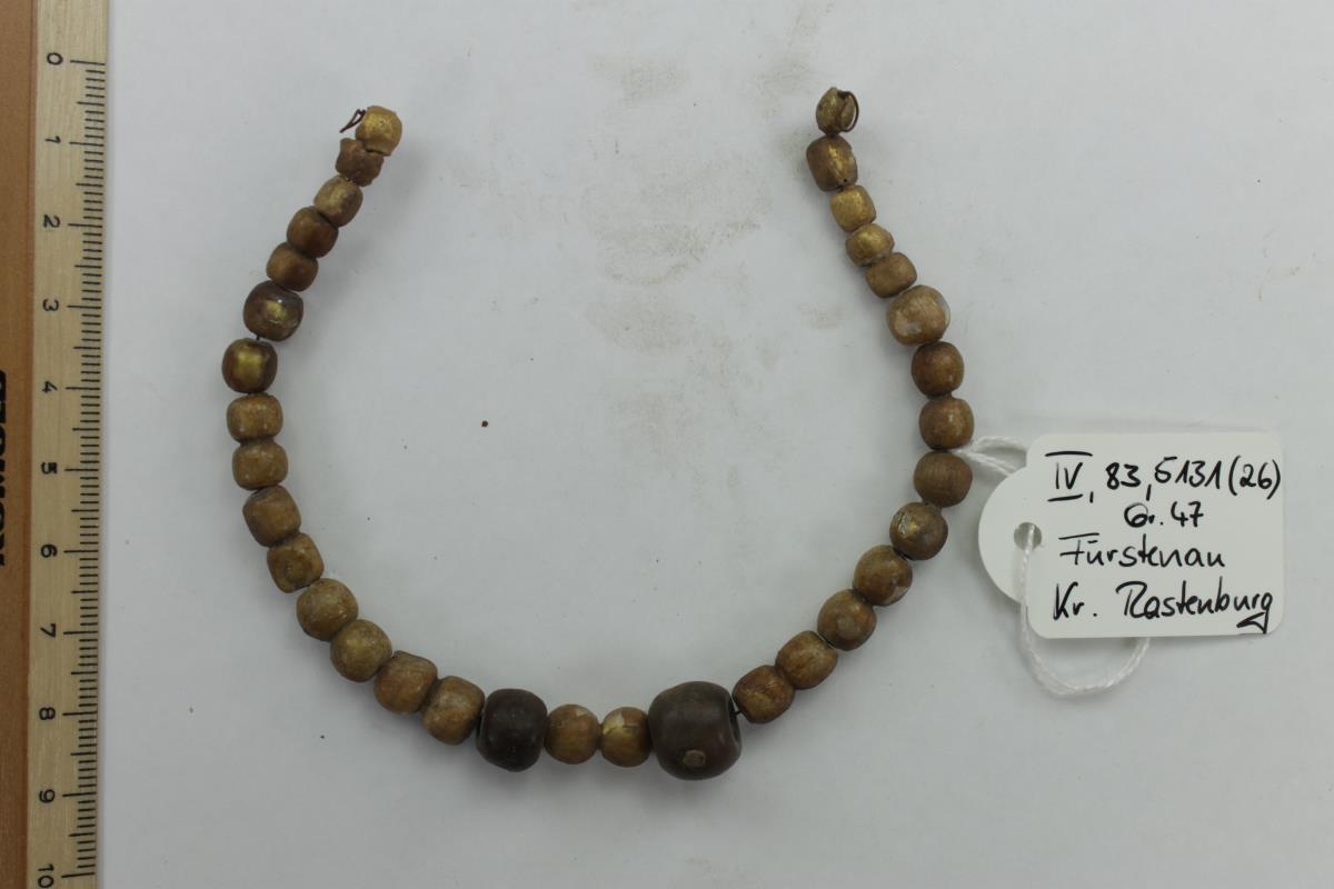 Kette aus Glasperlen