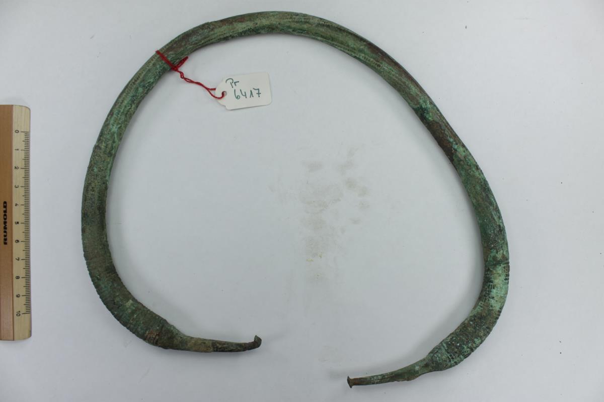 Halsring