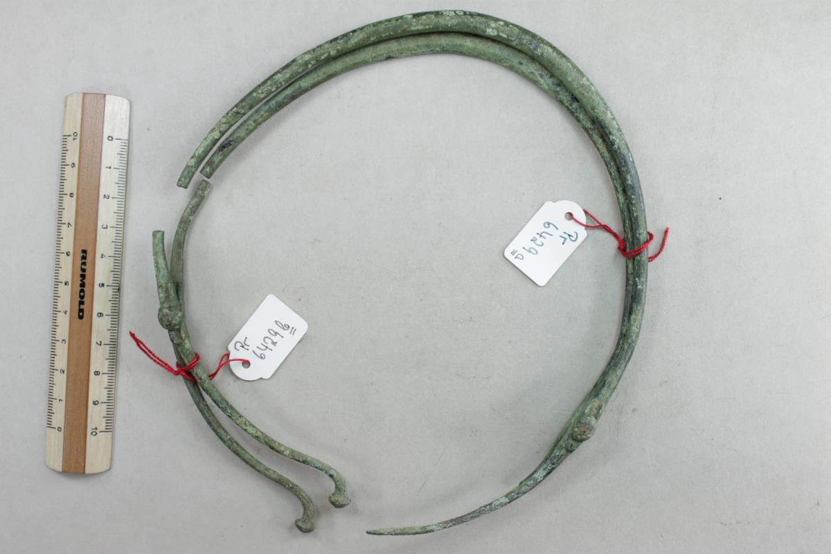 Halsring
