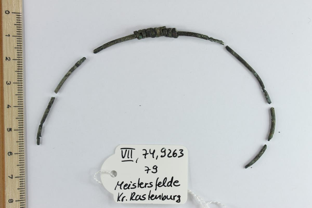 Armring- oder Halsringfragment