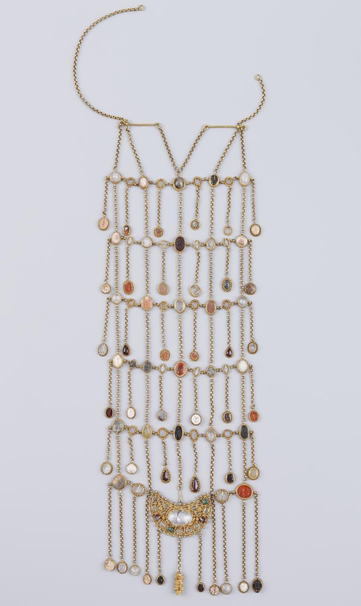 Brustbehang aus dem "Mainzer Goldschmuck"
