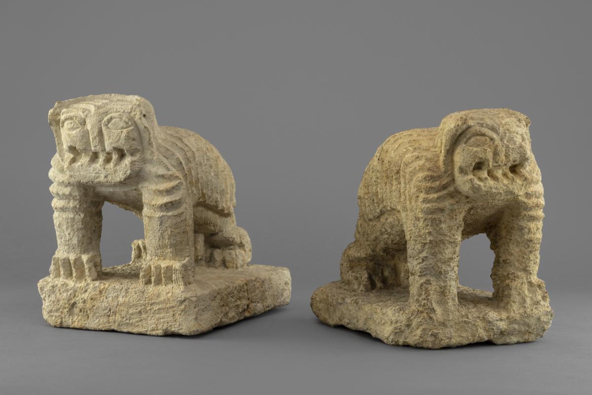 Löwenstatuette