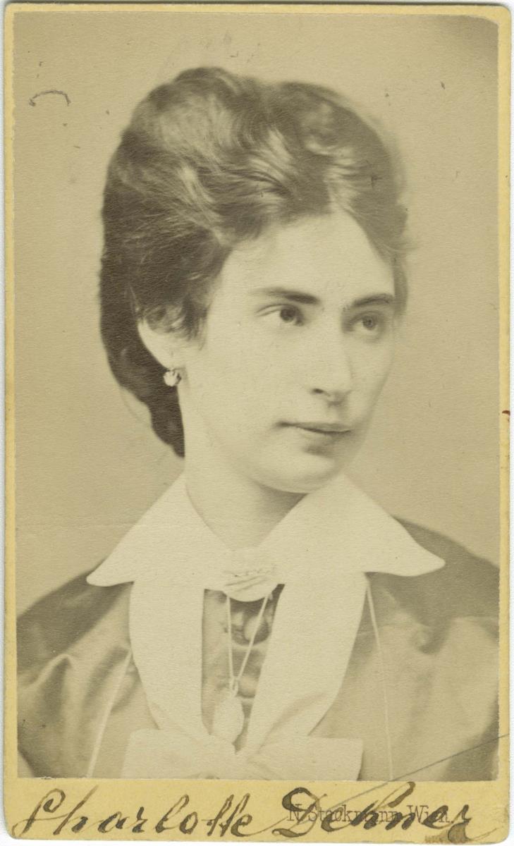 Porträt der Charlotte Dehner
