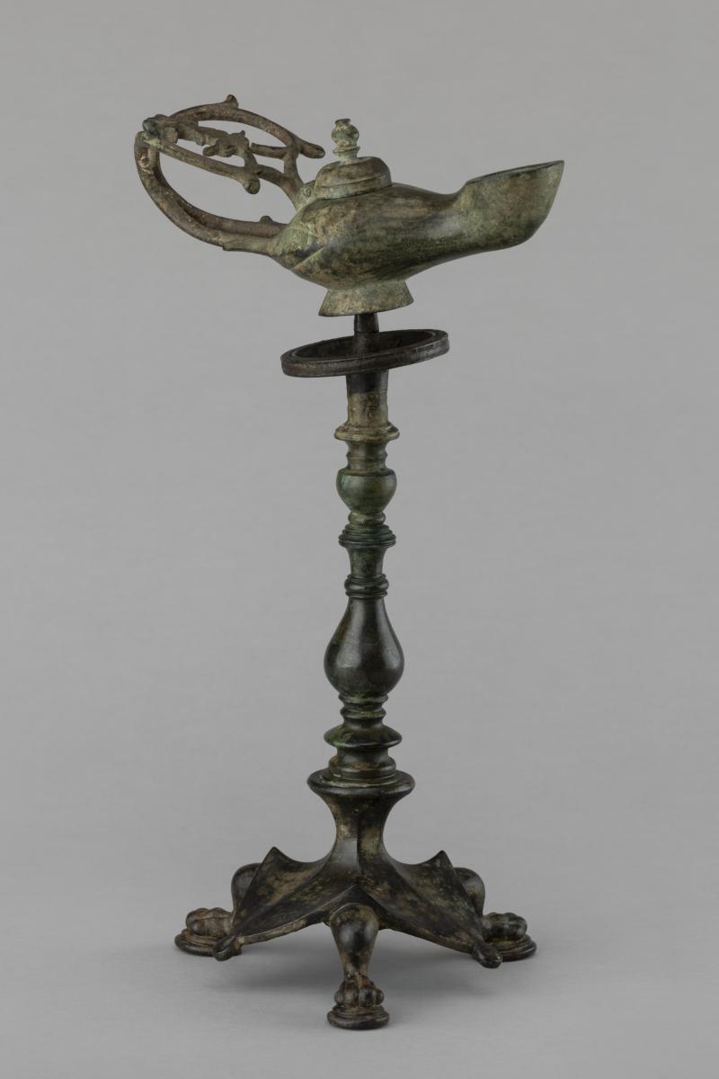 Lampenständer mit Lampe