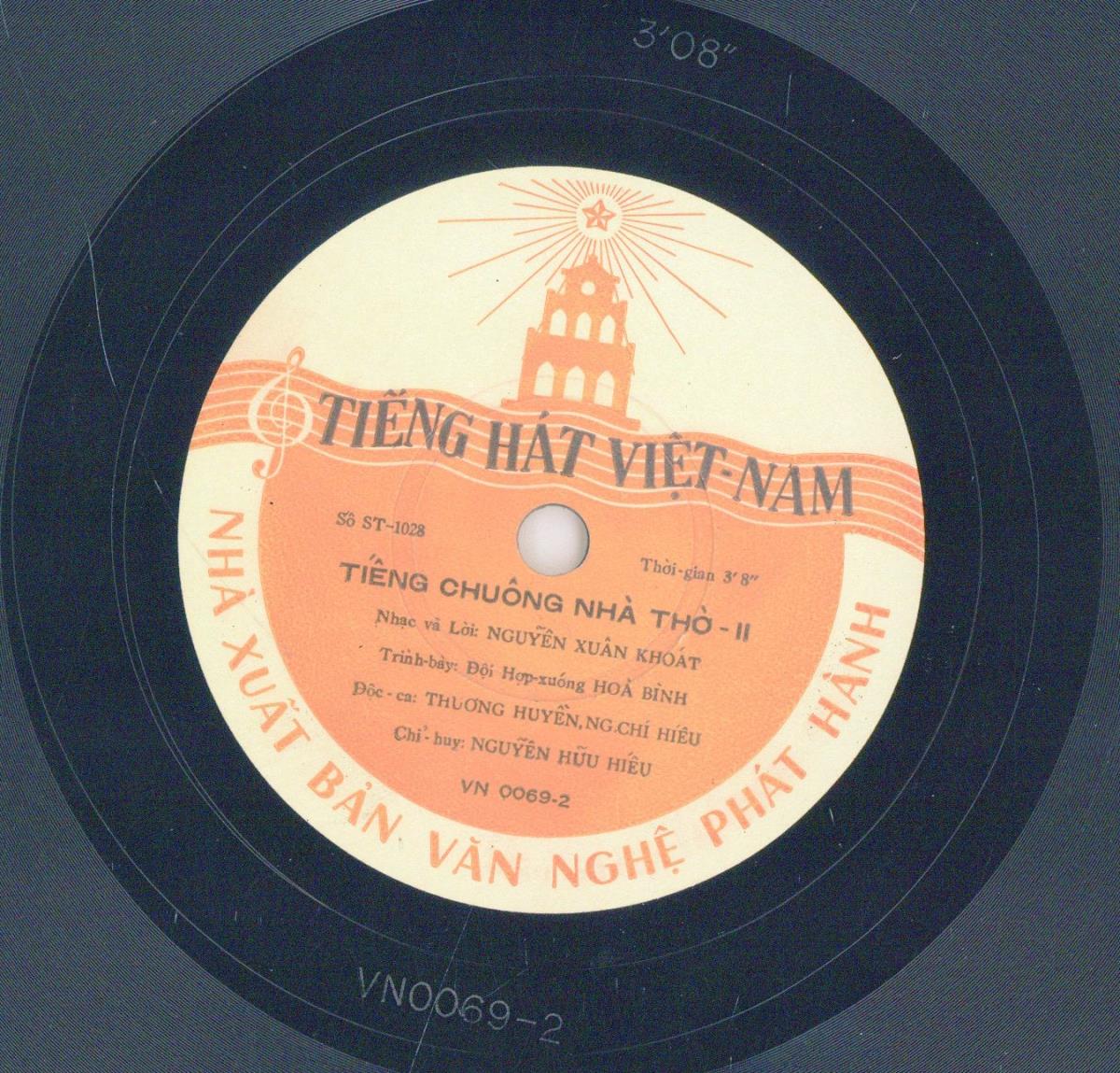 Titel A: Tieng Chuong Nha Tho-I
Titel B: Tieng Chuong Nha Tho-II