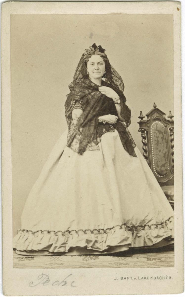 Porträt der Therese Peche