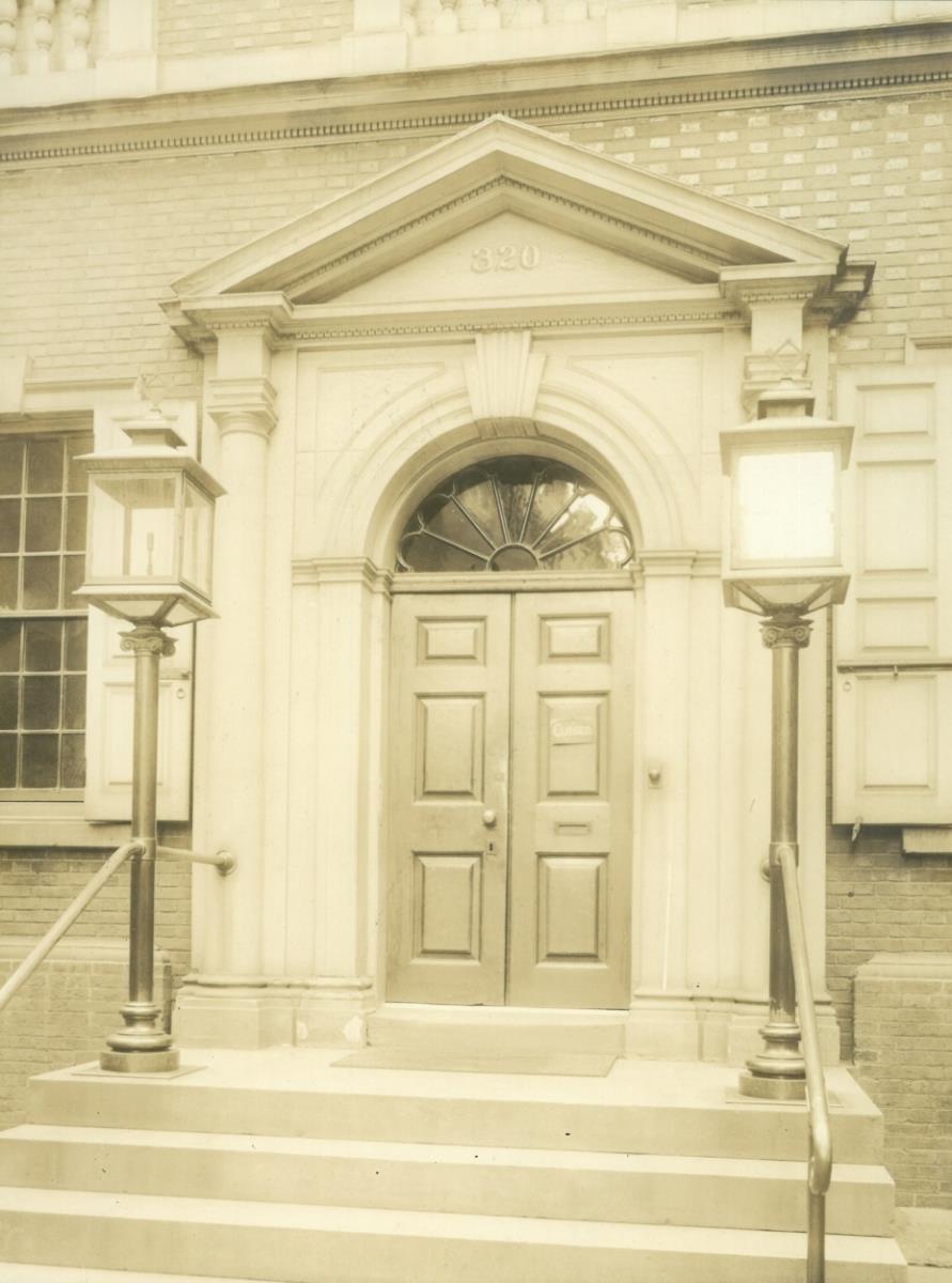 Philadelphia, Carpenter Hall, Hauseingang