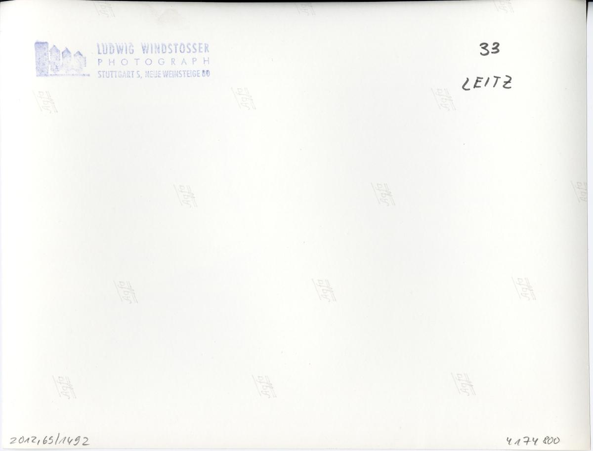 Leitz, Herstellung von Lochern