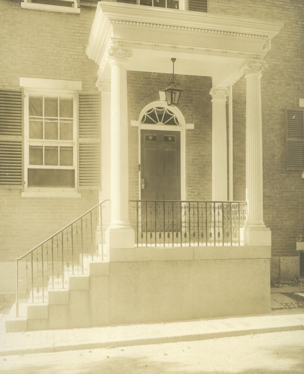 Salem, 26, Chestnut Street, Devereux-Hoffman-Simpson house, Hauseingang