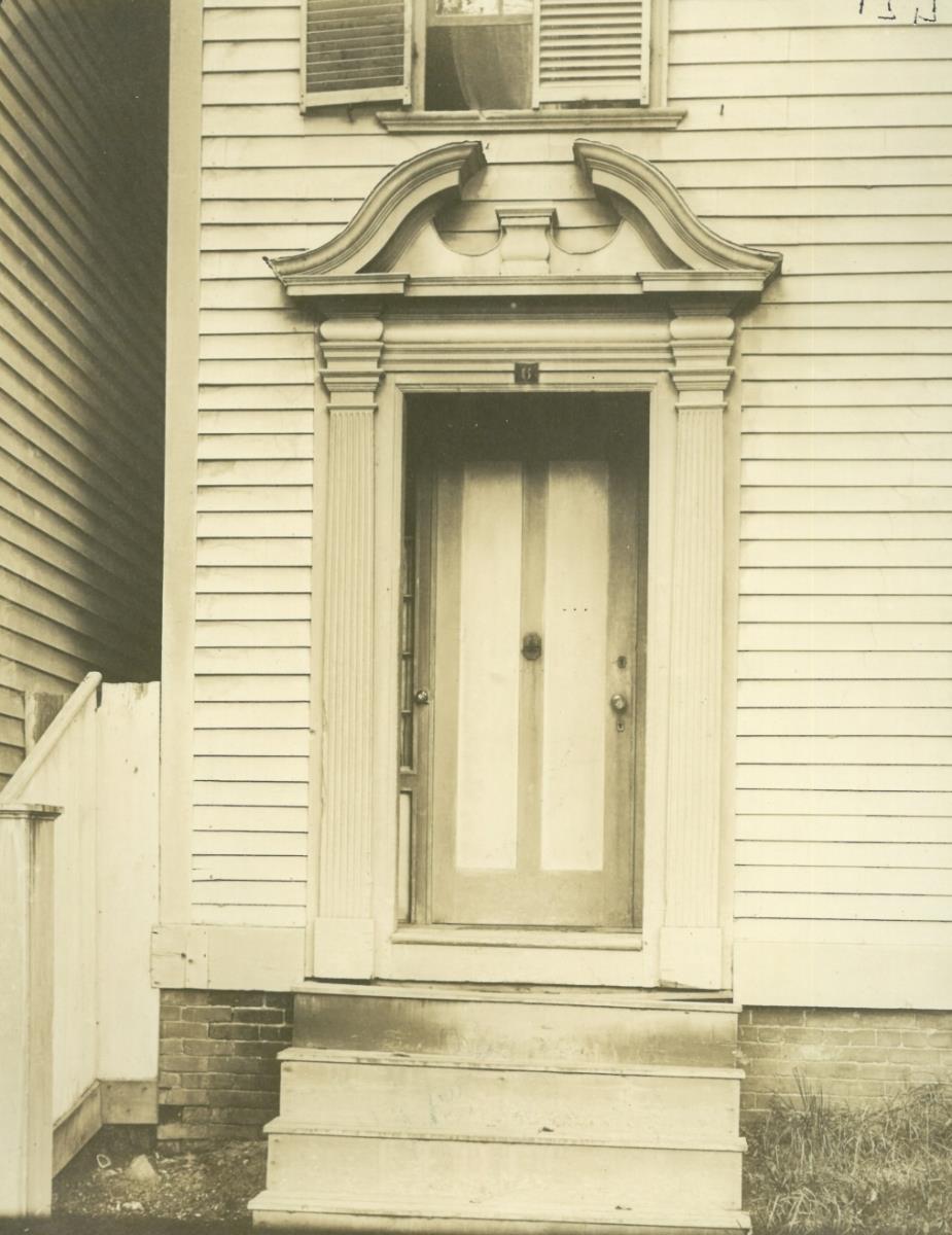 Salem, 6, Downing Street, Hauseingang