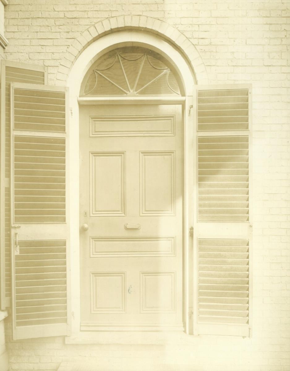 Salem, 12, Brown Street, Hauseingang