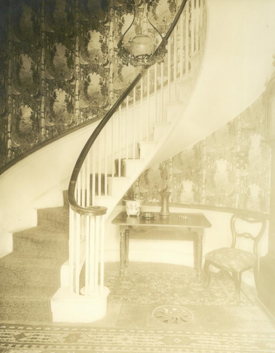 Salem, 14, Cambridge Street, P. Waters Houe, Treppe