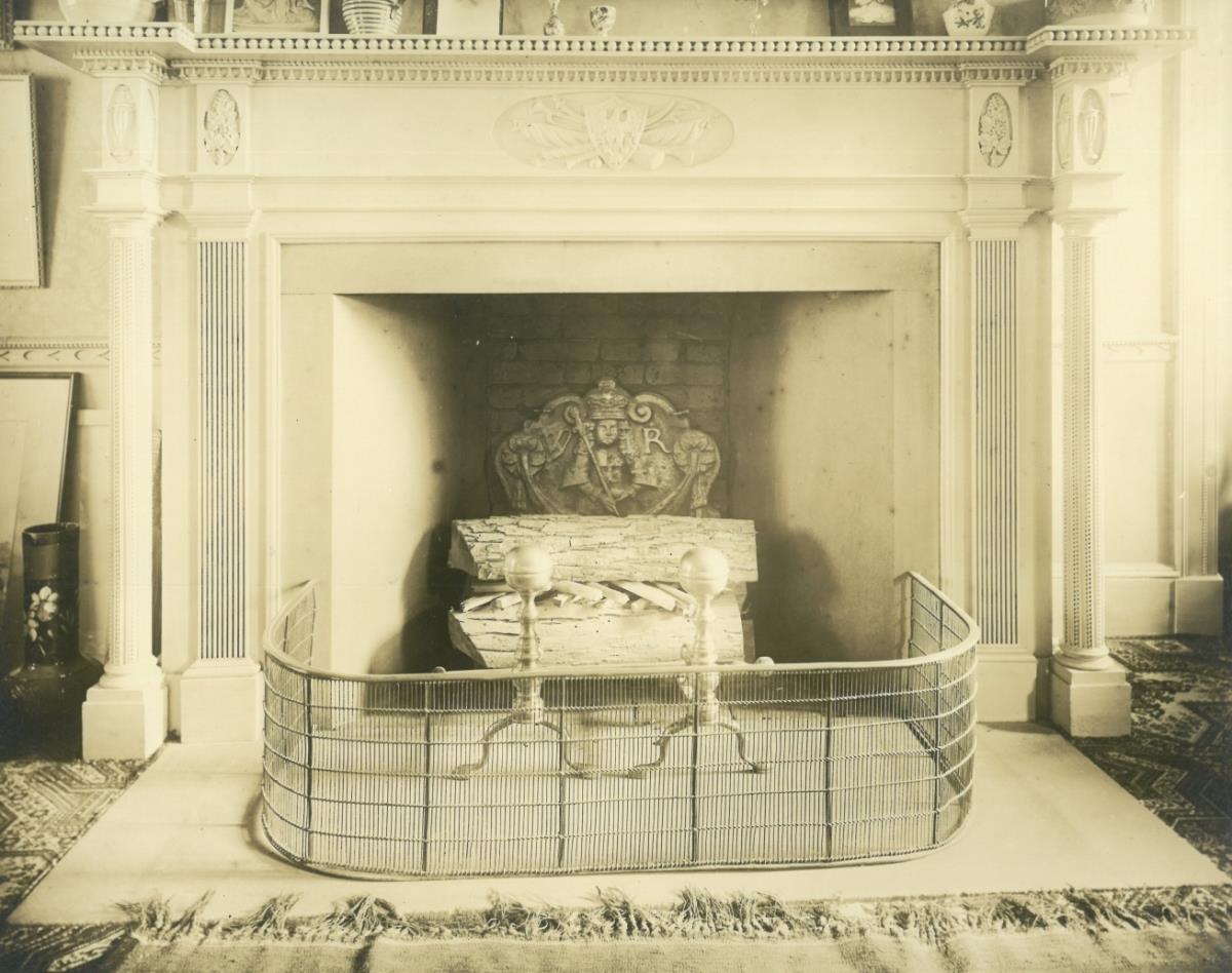 Salem, Kamin: Kimball House